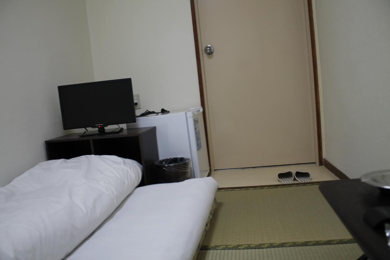 Hotel Beaver 2 Osaka Bagian luar foto